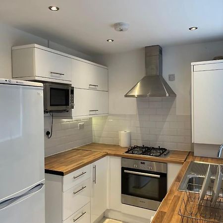 Entire Ground Floor Apartment In Watford Watford  Exterior photo