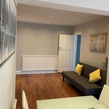 Entire Ground Floor Apartment In Watford Watford  Exterior photo