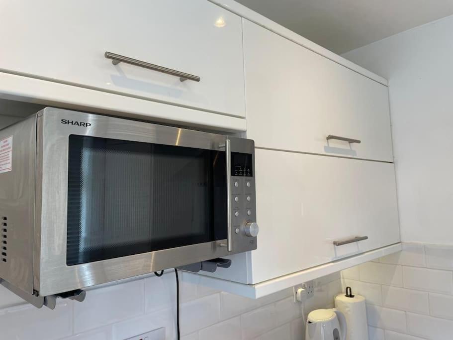 Entire Ground Floor Apartment In Watford Watford  Exterior photo